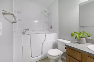 7140 Pamela Dr, Ypsilanti, MI 48197 - Photo 16