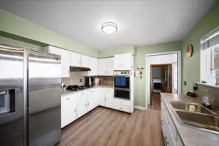 1974 Crozier Ave, Muskegon, MI 49441 - Photo 10