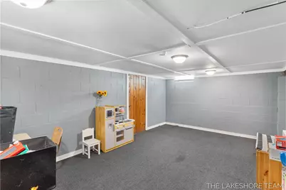 843 W 25th Street, Holland, MI 49423 - Photo 34