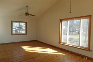 57586 Gearhart Landing Rd, Three Rivers, MI 49093 - Photo 16