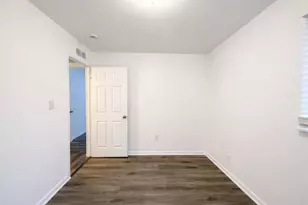 146 W Beverly Ave, Pontiac, MI 48340 - Photo 18