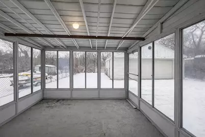 146 W Beverly Avenue, Pontiac, MI 48340 - Photo 16