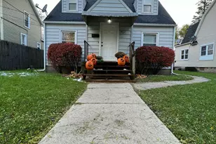 917 Humbolt St SE, Grand Rapids, MI 49507 - Photo 1