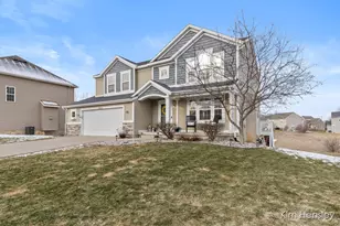 663 Orchard Ct NE, Rockford, MI 49341 - Photo 2