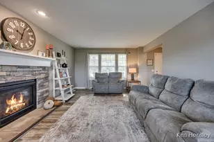 663 Orchard Ct NE, Rockford, MI 49341 - Photo 6