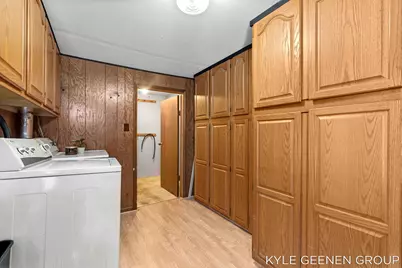 51 Manley Street, Holland, MI 49424 - Photo 6