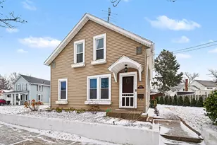 1457 Main St, Saint Joseph, MI 49085 - Photo 1