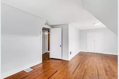 996 W Forest Avenue, Muskegon, MI 49441 - Photo 18