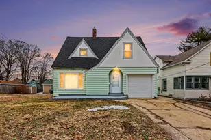 996 W Forest Ave, Muskegon, MI 49441 - Photo 1