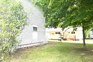 313 W 6th St, Evart, MI 49631 - Photo 8