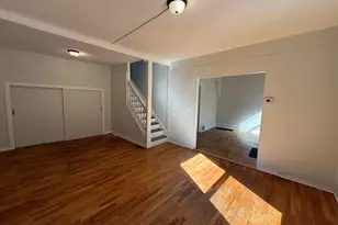 141 Bates St, Jackson, MI 49202 - Photo 4