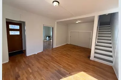 141 Bates Street, Jackson, MI 49202 - Photo 4