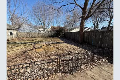 141 Bates Street, Jackson, MI 49202 - Photo 24