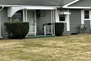 826 SE Andover Ct SE, Kentwood, MI 49508 - Photo 2