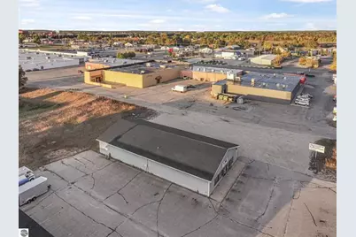 [Address not provided], Cadillac, MI 49601 - Photo 4