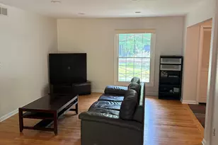 3925 Waldenwood Dr, Ann Arbor, MI 48105 - Photo 6