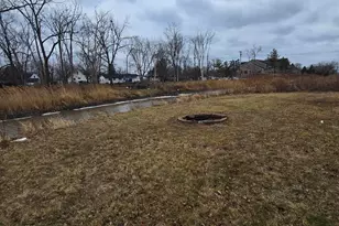 2127 River Dr, Lincoln Park, MI 48146 - Photo 4