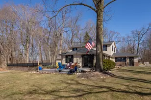 20070 Parkway Ave, Three Rivers, MI 49093 - Photo 2
