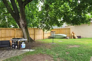 808 Wallace St, Cadillac, MI 49601 - Photo 6