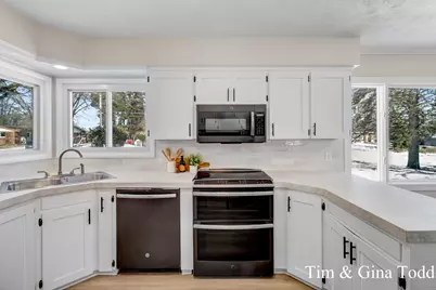 568 Greenfield Street, Coopersville, MI 49404 - Photo 2