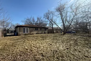 4052 Burton St, Inkster, MI 48141 - Photo 4