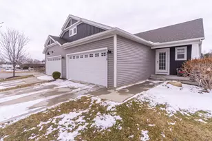 13616 Legends View Ct, Holland, MI 49424 - Photo 1