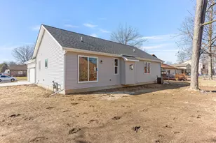 48416 Kelly Lea Ln, Chesterfield, MI 48051 - Photo 8