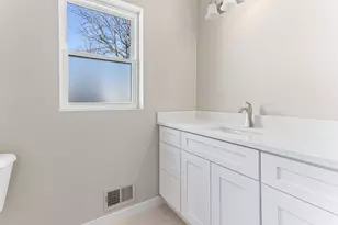 48416 Kelly Lea Ln, Chesterfield, MI 48051 - Photo 36