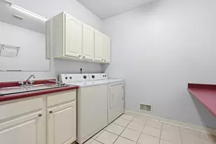 7625 Timberview Ave, Kalamazoo, MI 49009 - Photo 26