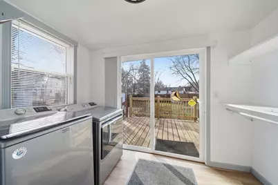 209 W High Street, Jackson, MI 49203 - Photo 20