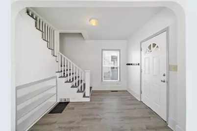 209 W High Street, Jackson, MI 49203 - Photo 4