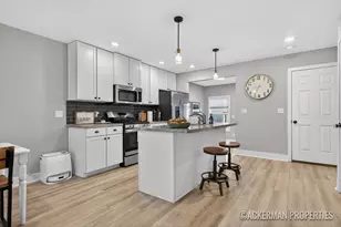 455 La Grave Ave SE, Grand Rapids, MI 49503 - Photo 4