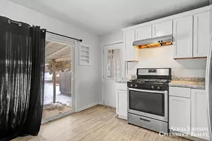 721 S Pearl St, Belding, MI 48809 - Photo 2