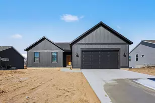 5349 Margot Ln, Allendale, MI 49401 - Photo 2