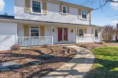 829 Thorntree Boulevard, Jackson, MI 49203 - Photo 2