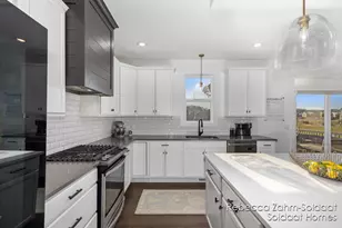 5752 Stonebridge Dr SW, Grandville, MI 49418 - Photo 14