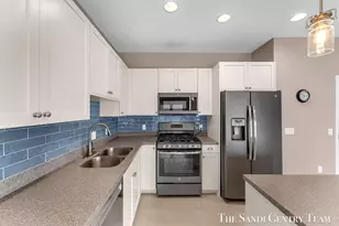 917 W Savidge St, Spring Lake, MI 49456 - Photo 18