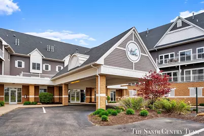 917 W Savidge Street #15, Spring Lake, MI 49456 - Photo 4