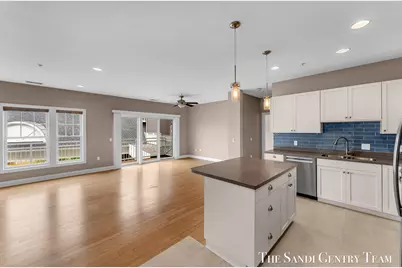 917 W Savidge Street #15, Spring Lake, MI 49456 - Photo 14