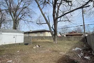 28526 Brentwood St, Southfield, MI 48076 - Photo 12