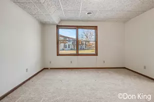 2151 Ter Van Dr NE, Grand Rapids, MI 49505 - Photo 16