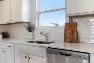 187 Peppermint Dr, Holland, MI 49423 - Photo 6