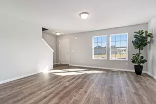 187 Peppermint Dr, Holland, MI 49423 - Photo 2