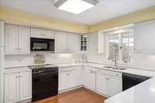 1440 Edgewood Ave SE, Grand Rapids, MI 49506 - Photo 10