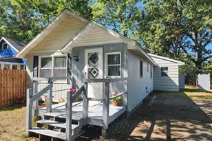 1873 Valley St, Muskegon, MI 49442 - Photo 2