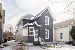 143 Bates St, Jackson, MI 49202 - Photo 2