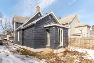 143 Bates St, Jackson, MI 49202 - Photo 6