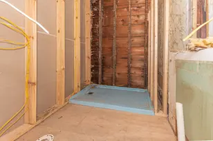 143 Bates St, Jackson, MI 49202 - Photo 20