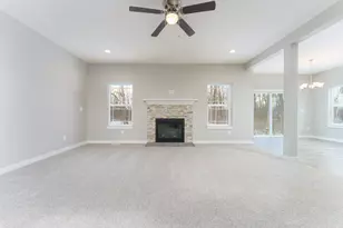 33 Aviara Oaks Pkwy, Jackson, MI 49201 - Photo 8