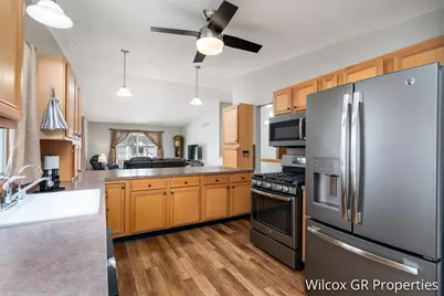 5278 Swanwood Street SE, Caledonia, MI 49316 - Photo 4